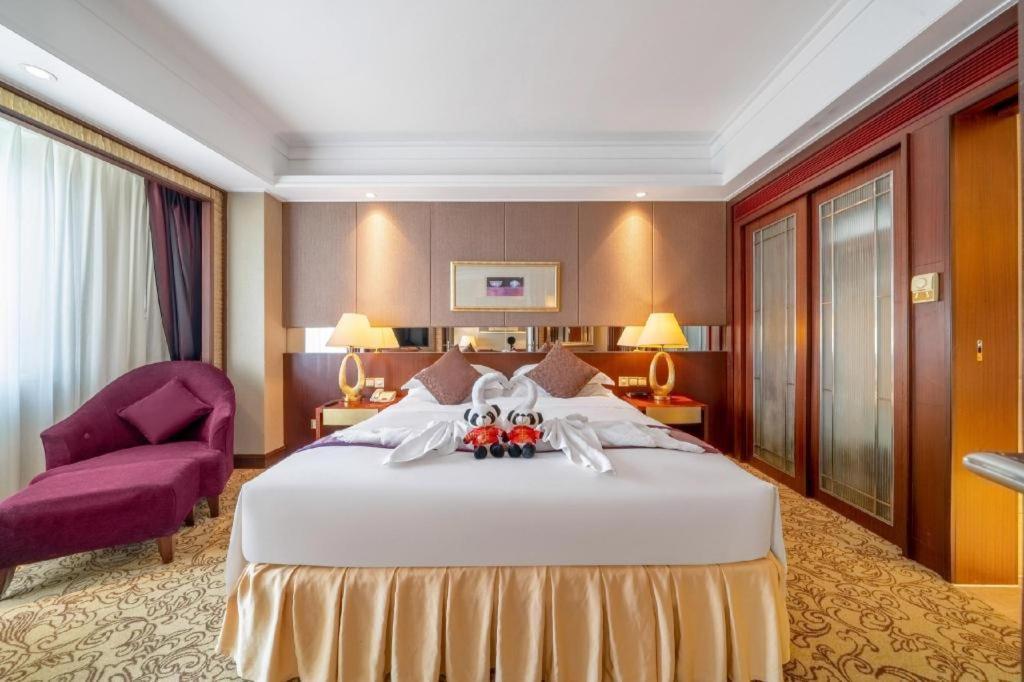 Chengdu Taihe International Hotel Exterior photo