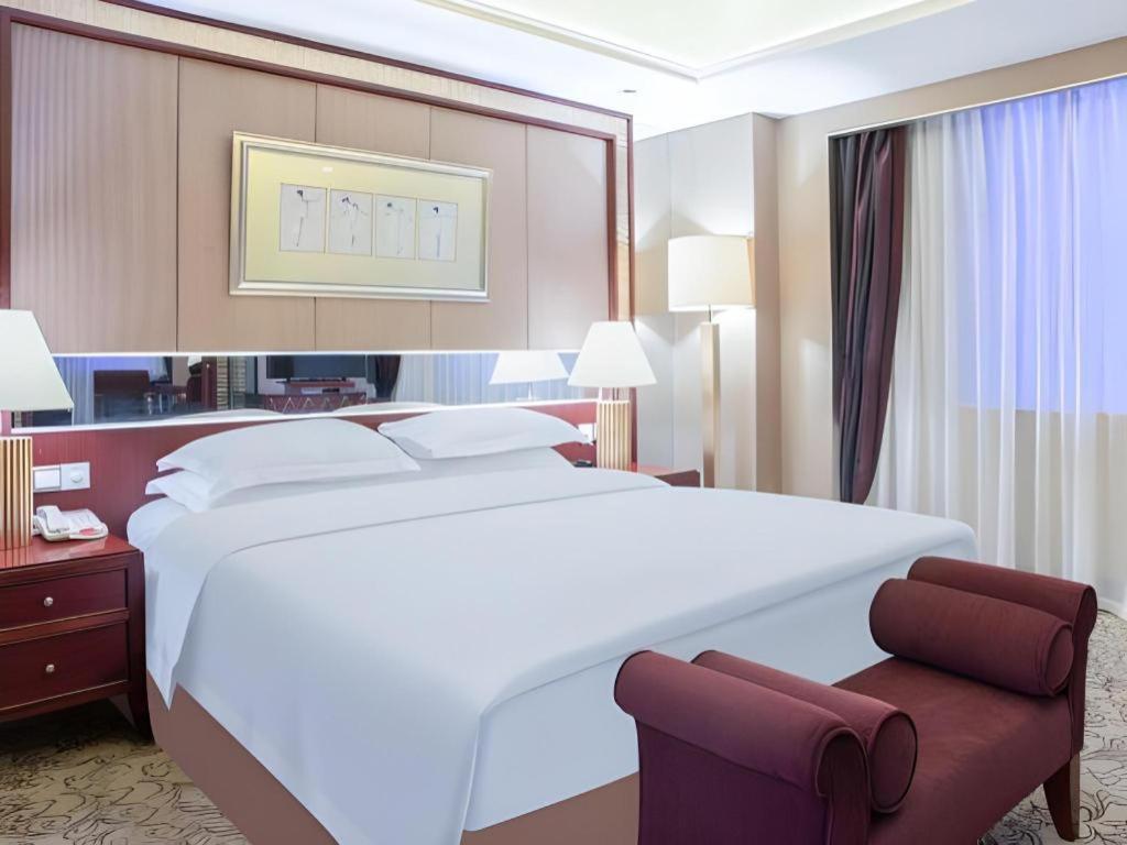 Chengdu Taihe International Hotel Exterior photo